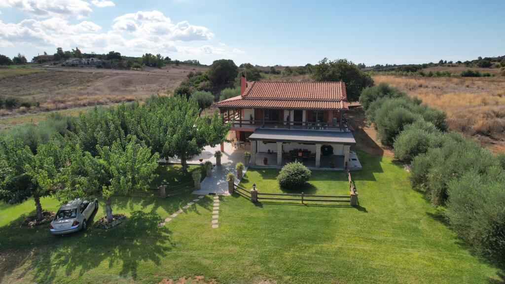 Main image of property: Peloponnese, Achaea, Lakkopetra