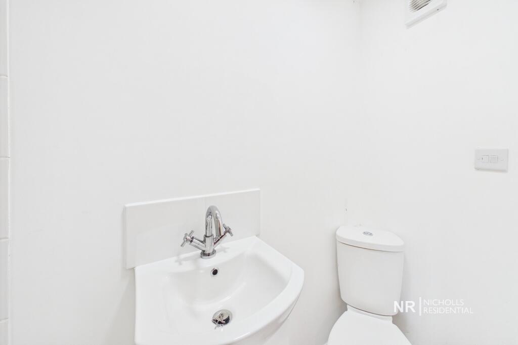 Apartment in London - View 4