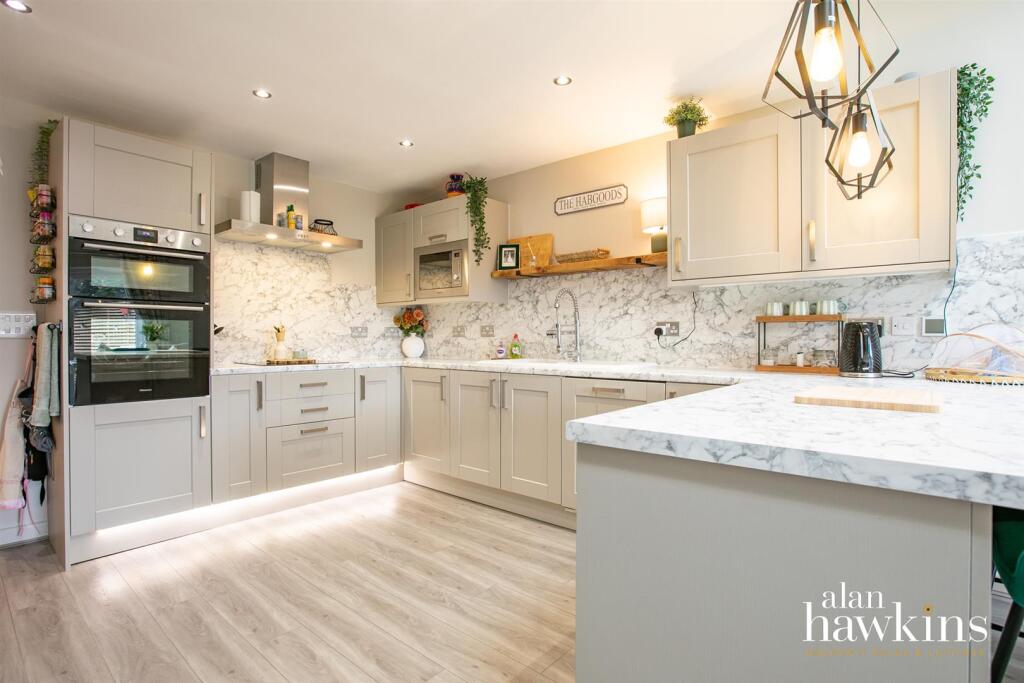 House in Swindon - View 4