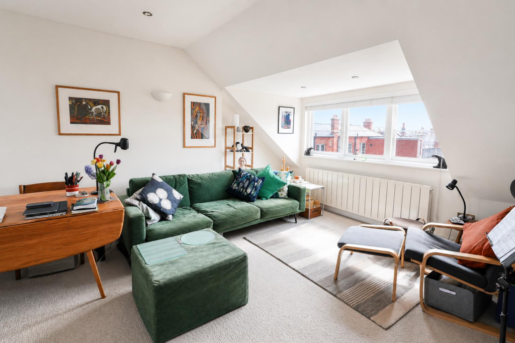 Apartment in Lewes, Southover - View 2