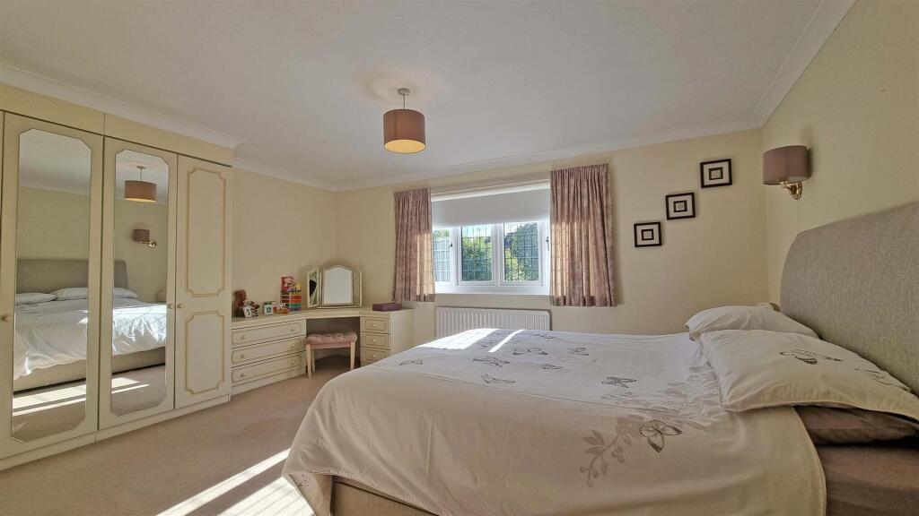 Additional image 11 of Hollywood Lane, Hollywood