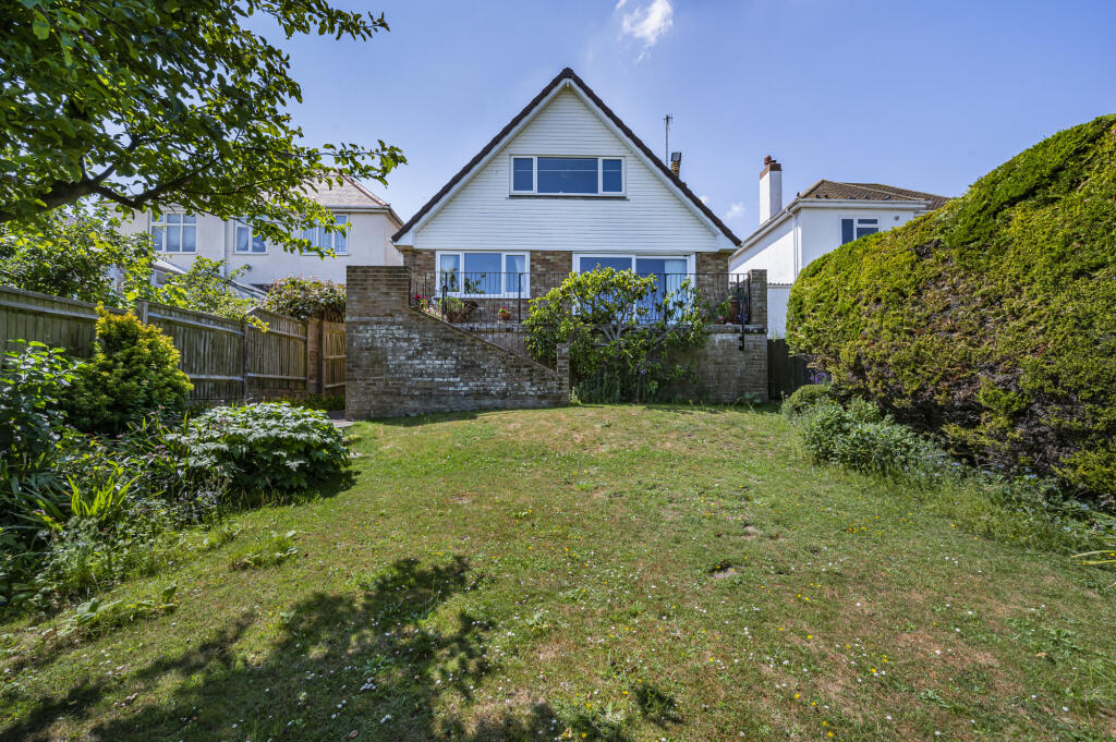 Westmeston Avenue, Saltdean, Brighton, East Sussex, BN2 photo 4