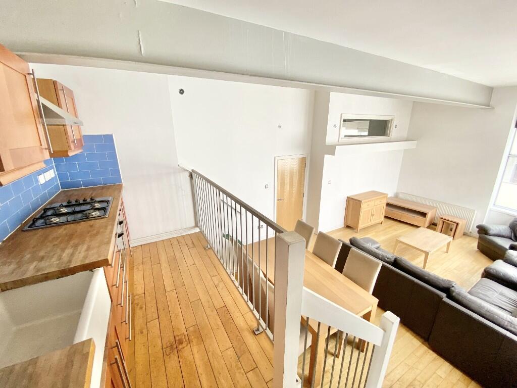 Apartment in Manchester, Strangeways - View 3