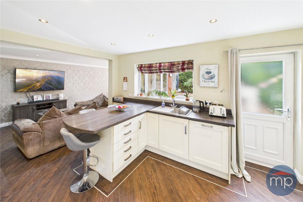 House in Stockton-on-Tees - More