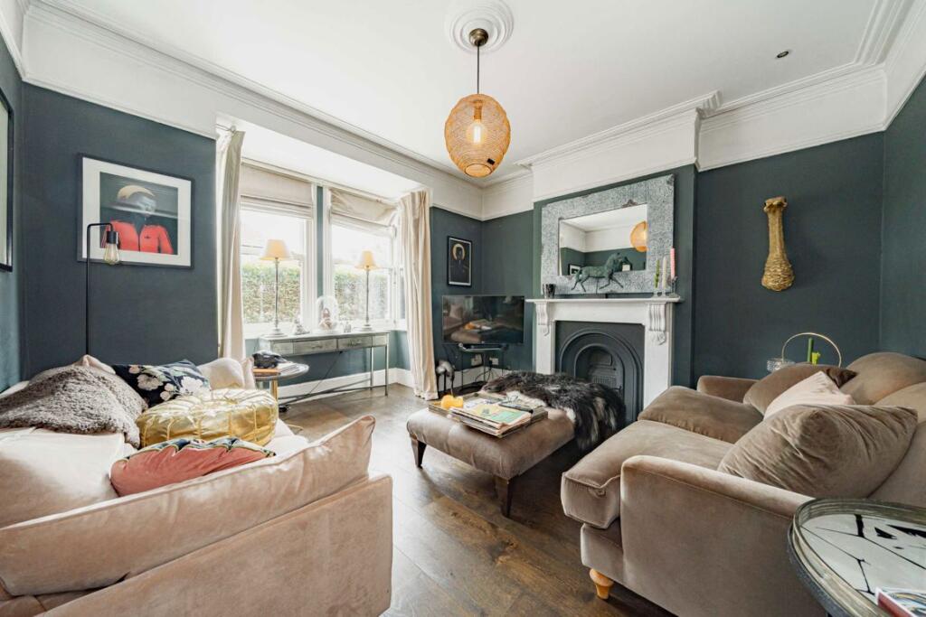 House in Twickenham - View 2