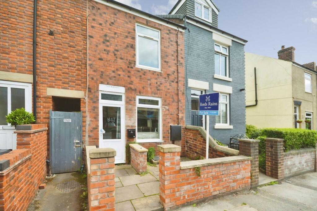 Main image of property: Sheffield Road, Chesterfield, Derbyshire, S41