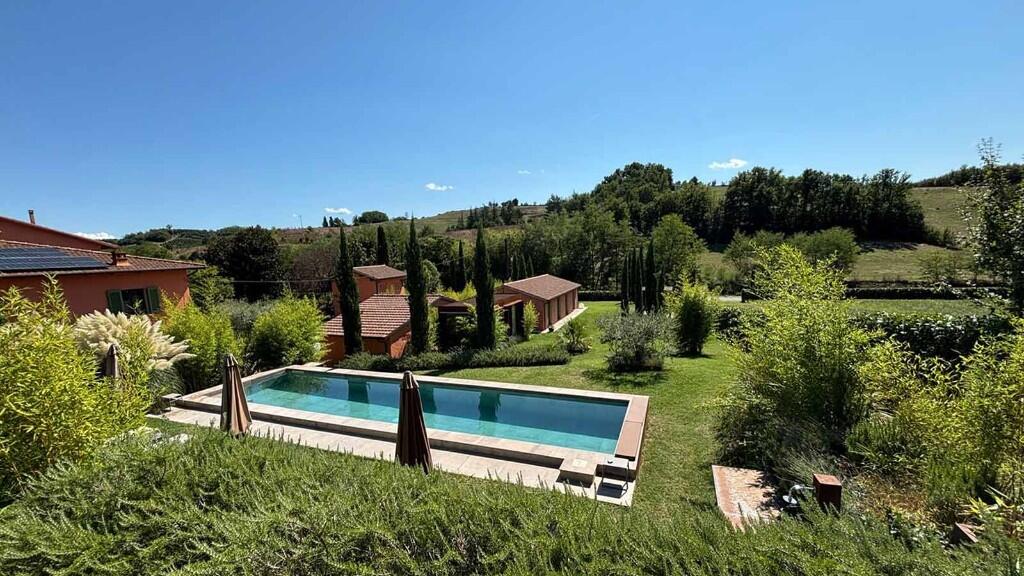 Main image of property: San Giovanni Valdarno, Arezzo, Tuscany