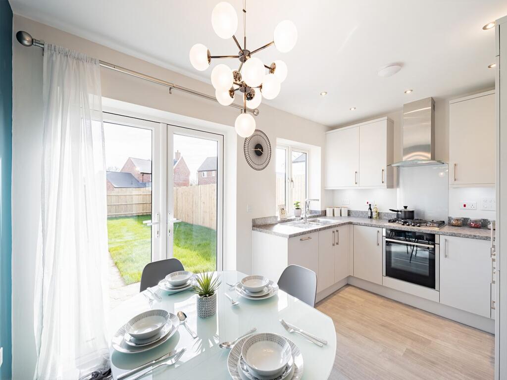 Everton Road, Hordle, Lymington, SO41 photo 2