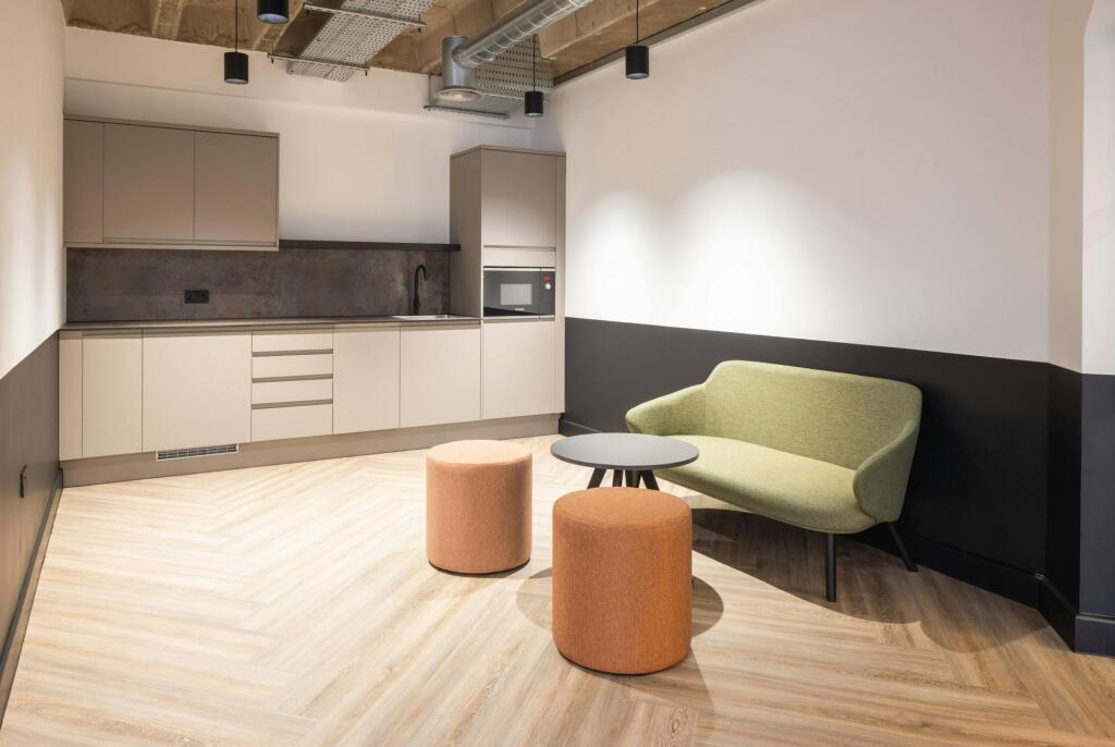 Avent_Bull Wharf_LowRES_27.jpg