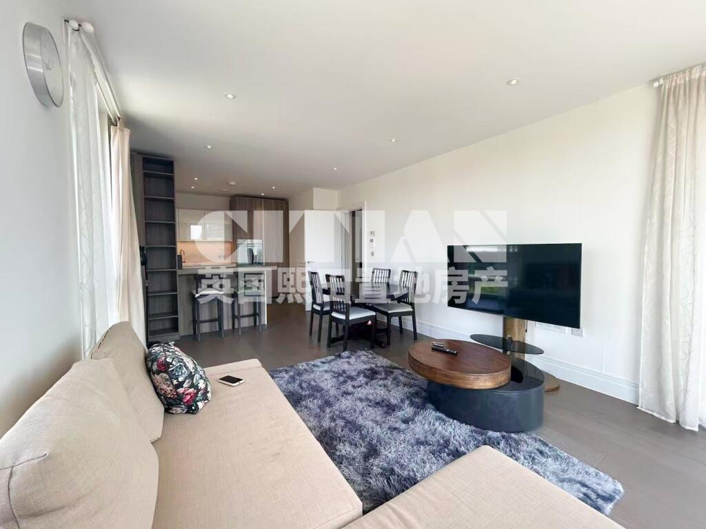 Apartment in Kingston upon Thames - View 3