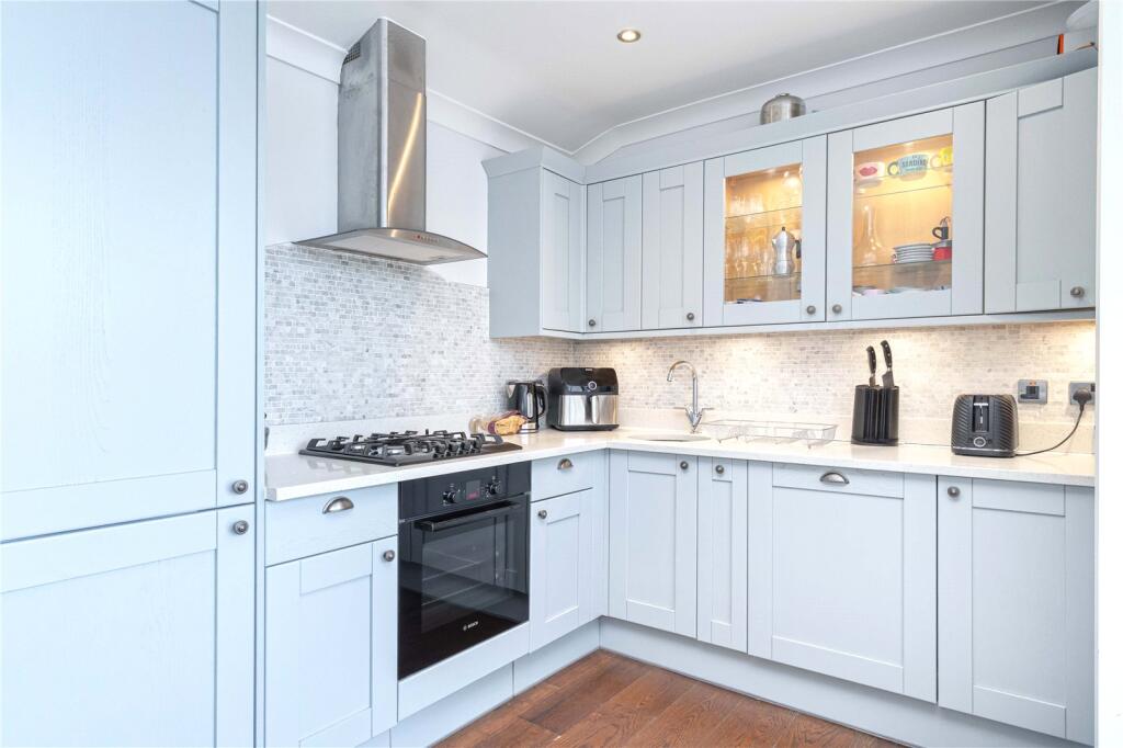 Apartment in London, South Bank, Waterloo - View 2