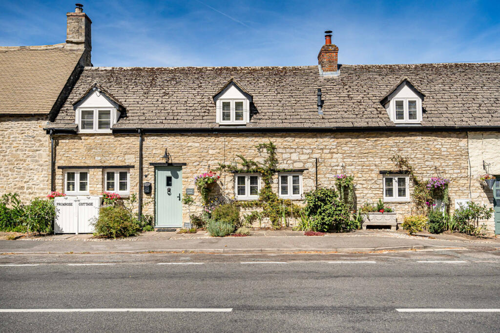 Main image of property: The Green, Cassington, OX29