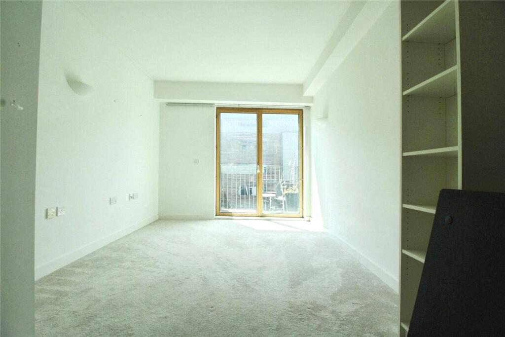Apartment in Brighton, Round Hill - View 2