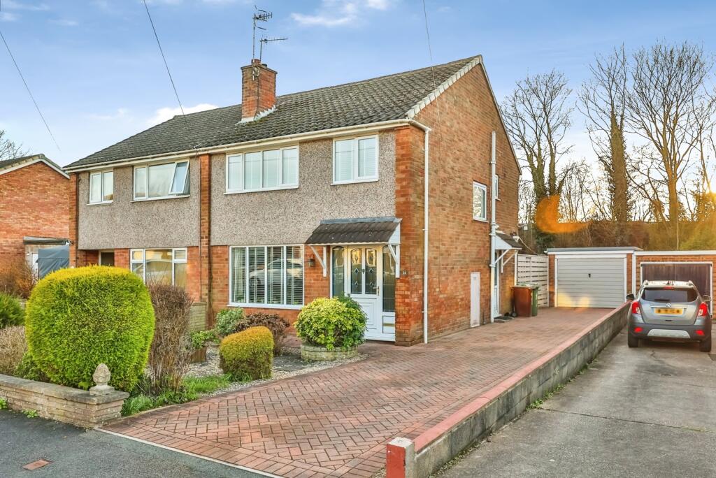 Main image of property: Barnfield, Wilford, Nottingham, NG11