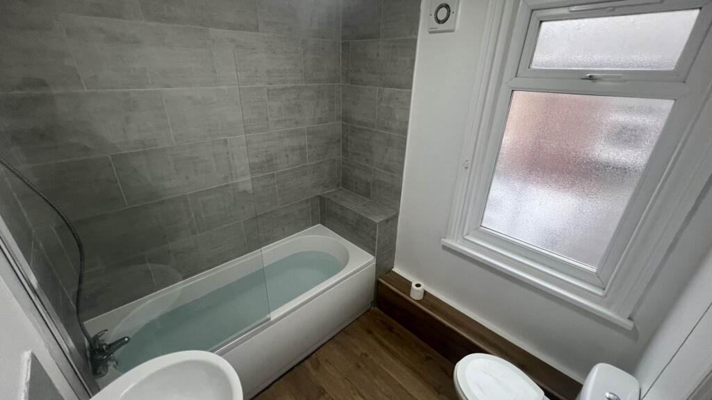 House in Stockton-on-Tees - More