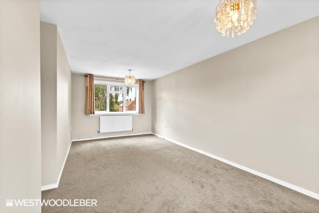 Apartment in Enfield - More