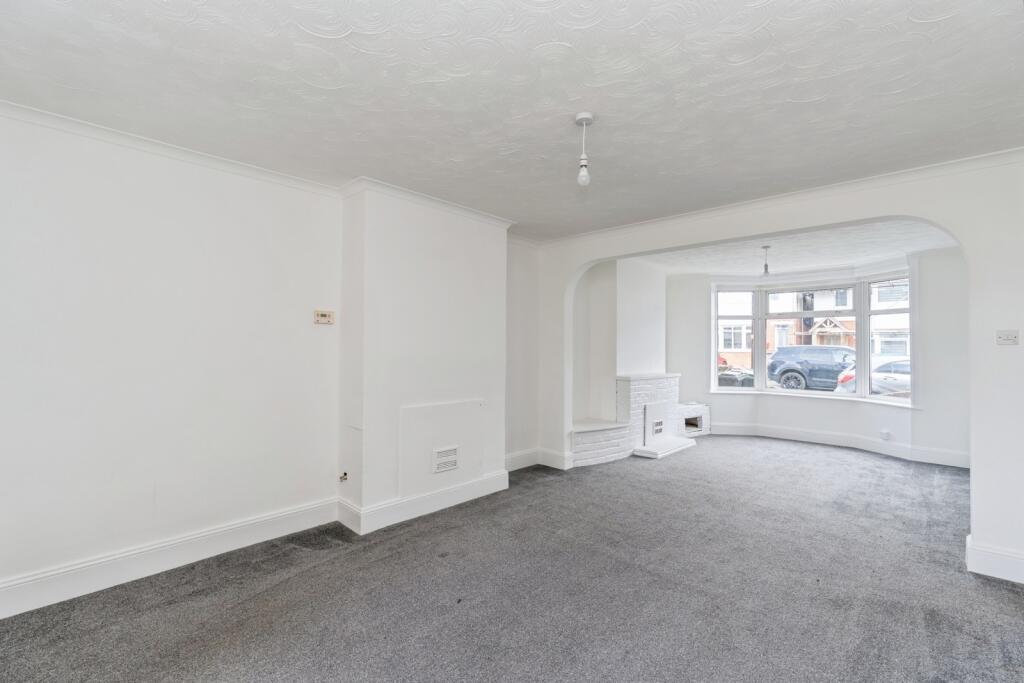 House in Southampton - View 5