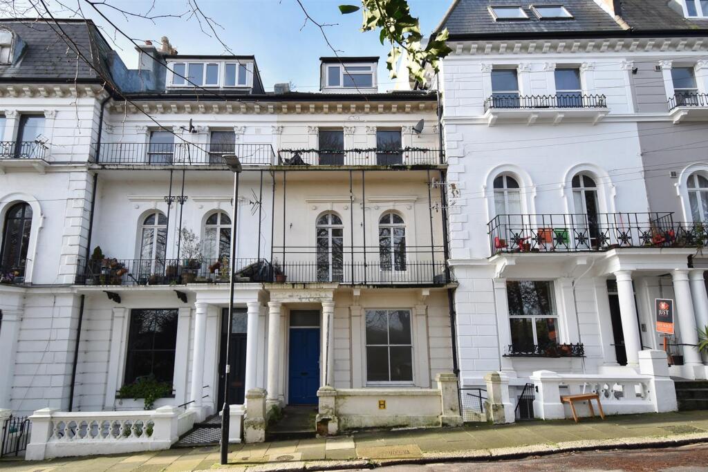 Main image of property: 25 Magdalen Road, St Leonards