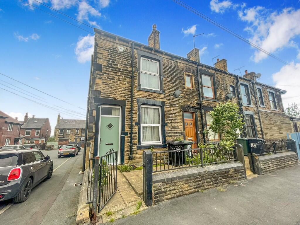 Main image of property: Springfield Lane, Morley, Leeds, West Yorkshire, LS27