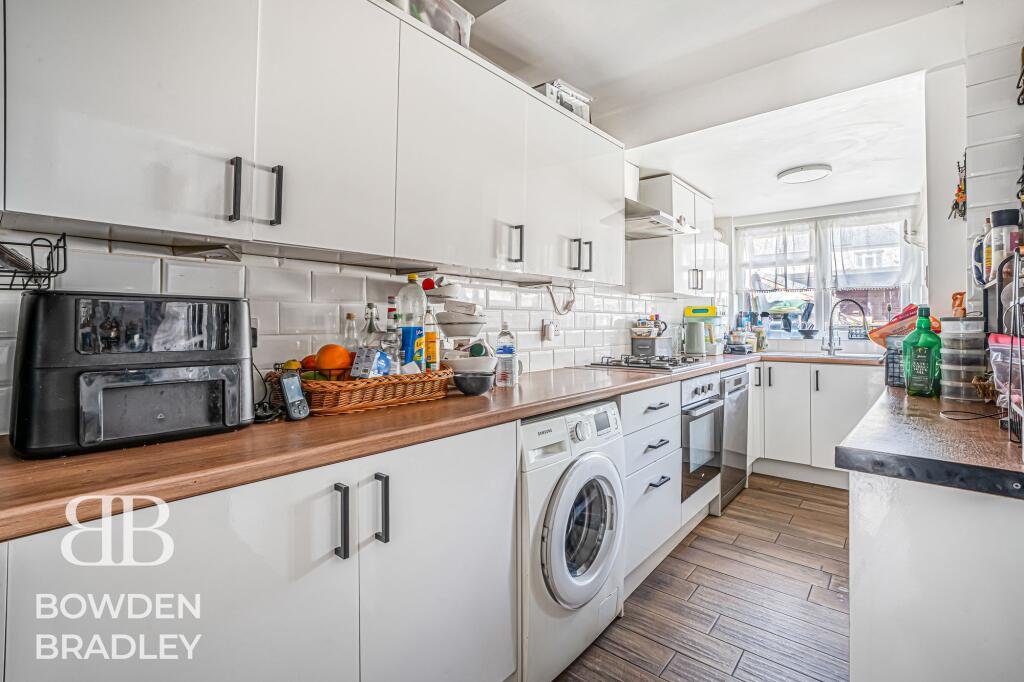 House in London, Higham Hill, Walthamstow - View 4