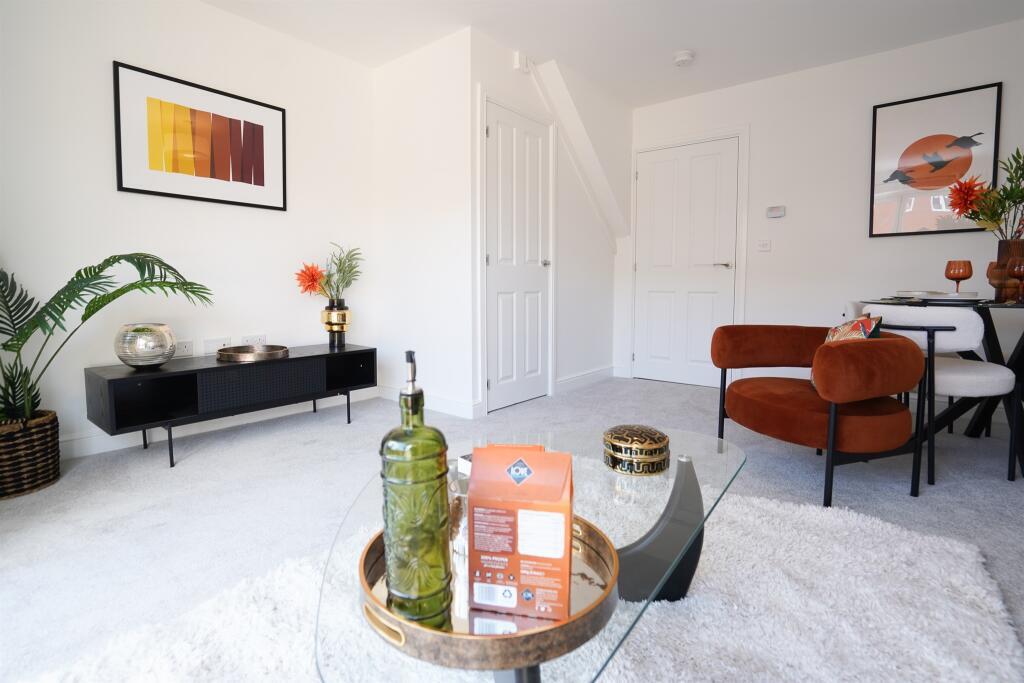 House in Sandwell, Bloomfield - More