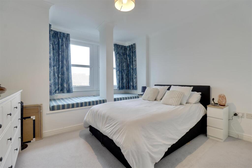 Apartment in Portsmouth, Old Portsmouth - More