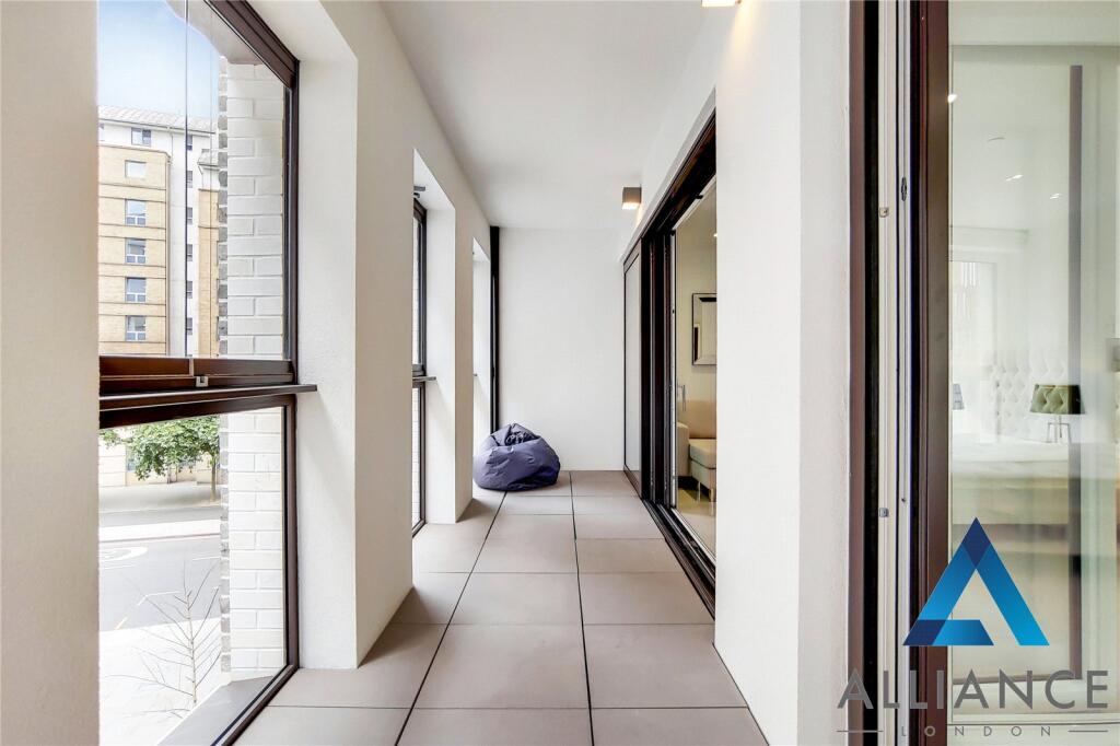 Apartment in London, Bankside, Elephant and Castle - More