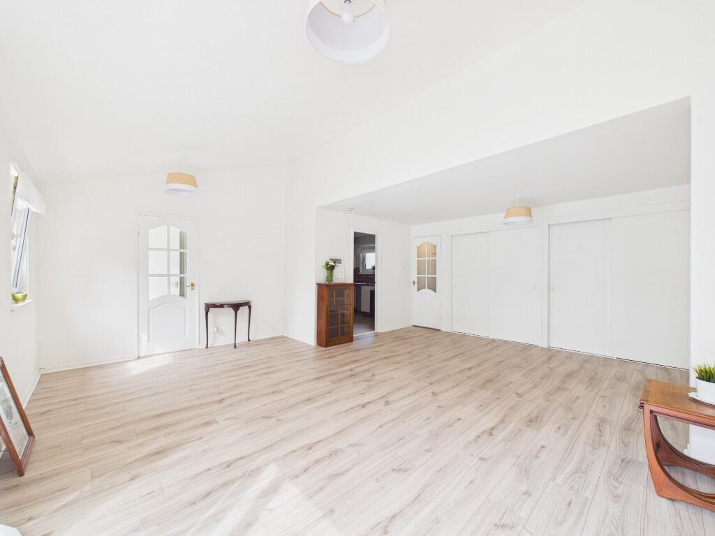 House in East Kilbride, South Lanarkshire - More