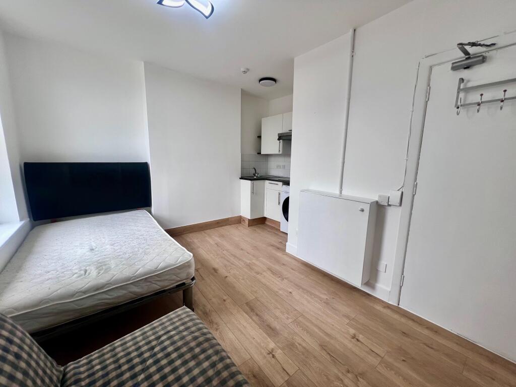 Main image of property: Christchurch road
