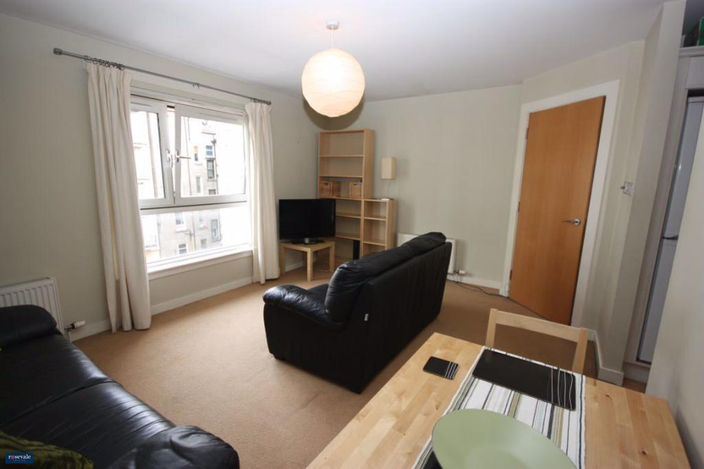 Apartment in Glasgow, Cowcaddens - View 4