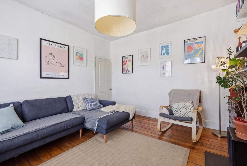 Apartment in London, Leyton - View 5