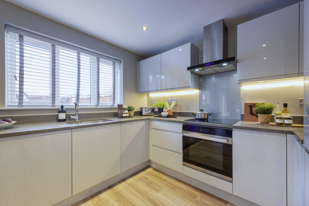Pontefract Lane,
Newsam Green,
Leeds,
LS9 0FB photo 3