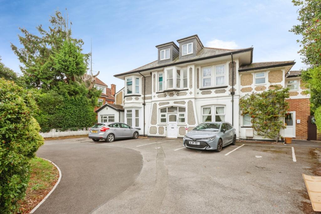 1-bed flat on Portchester Road, Bournemouth, Dorset, BH8, £150,000