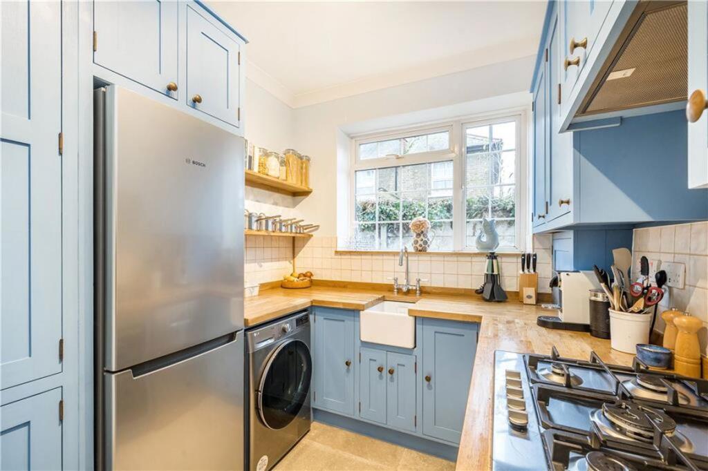 Apartment in London, Mortlake - View 5