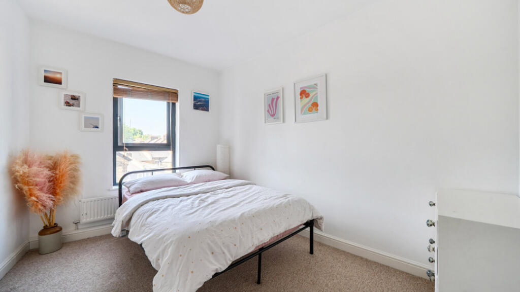Apartment in London - View 2