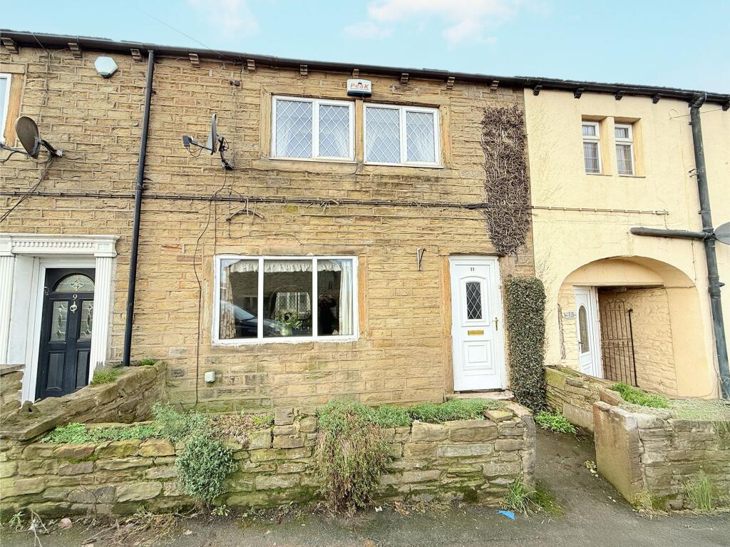 2-bed terraced on Bog Green Lane, Huddersfield, HD5, £180,000