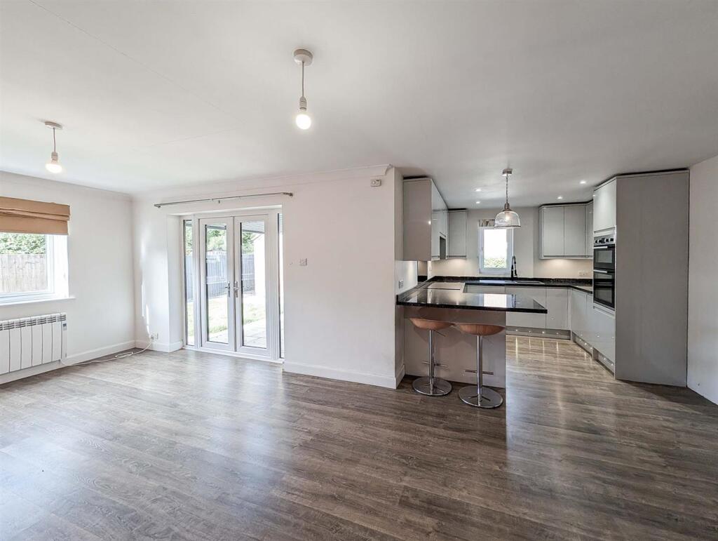 House in East Cambridgeshire, Cheveley - View 2