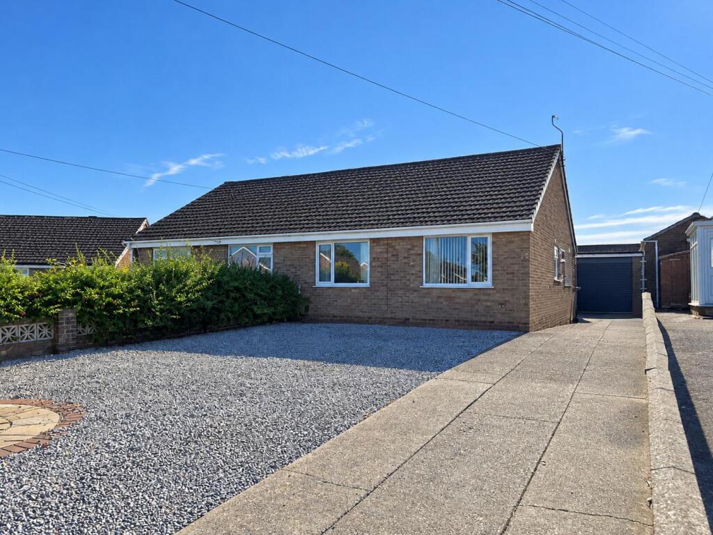 2-bed semi-detached on Beaconsfield, Withernsea, £170,000