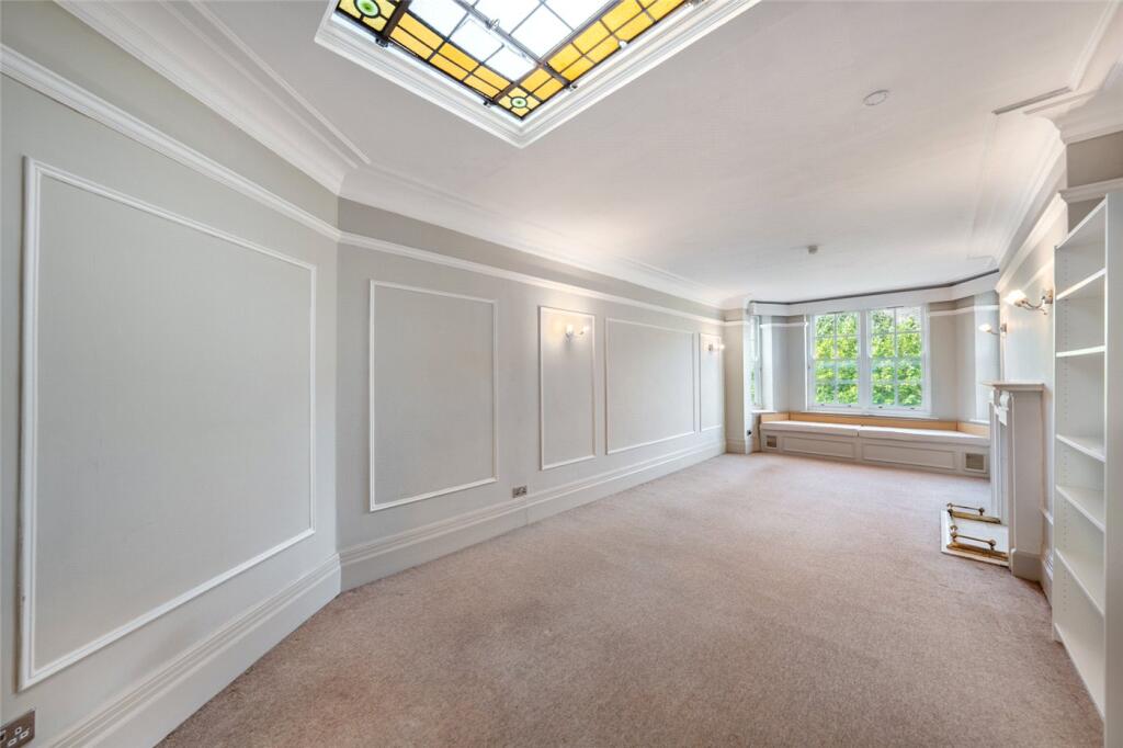 Apartment in London - View 3