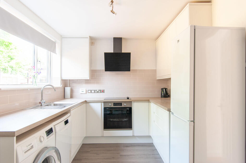 Lowfields Drive, Acomb photo 3