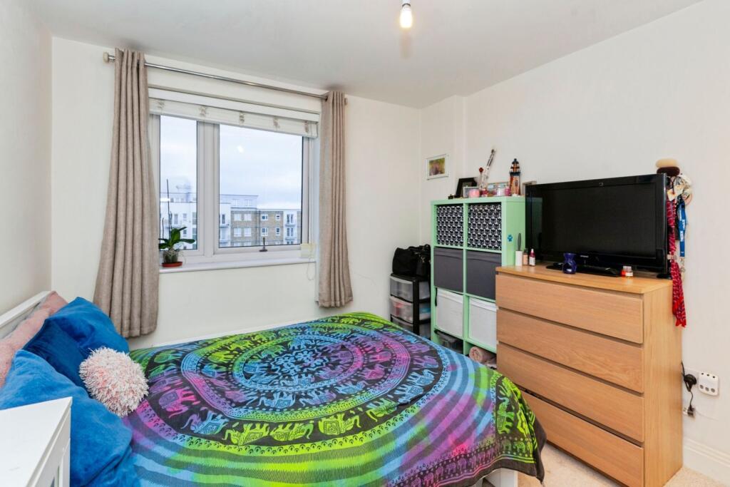 Main image of property: 4 Heron Way, Maidenhead, SL6