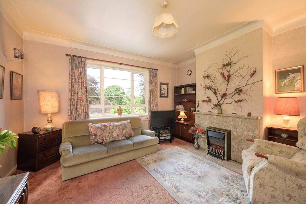 House in Edinburgh - More