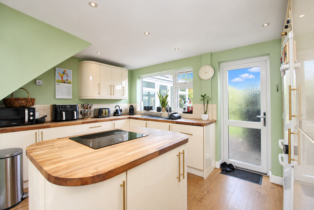 House in Rochester - View 4