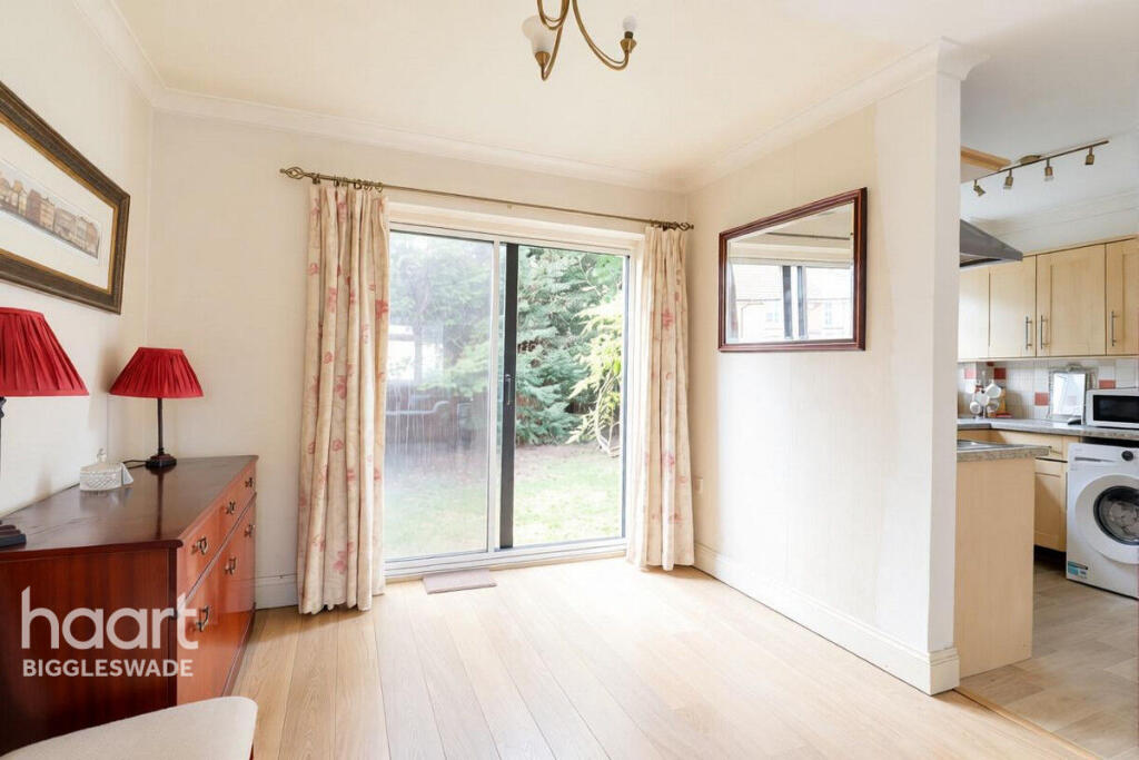 House in Biggleswade, Central Bedfordshire - View 5
