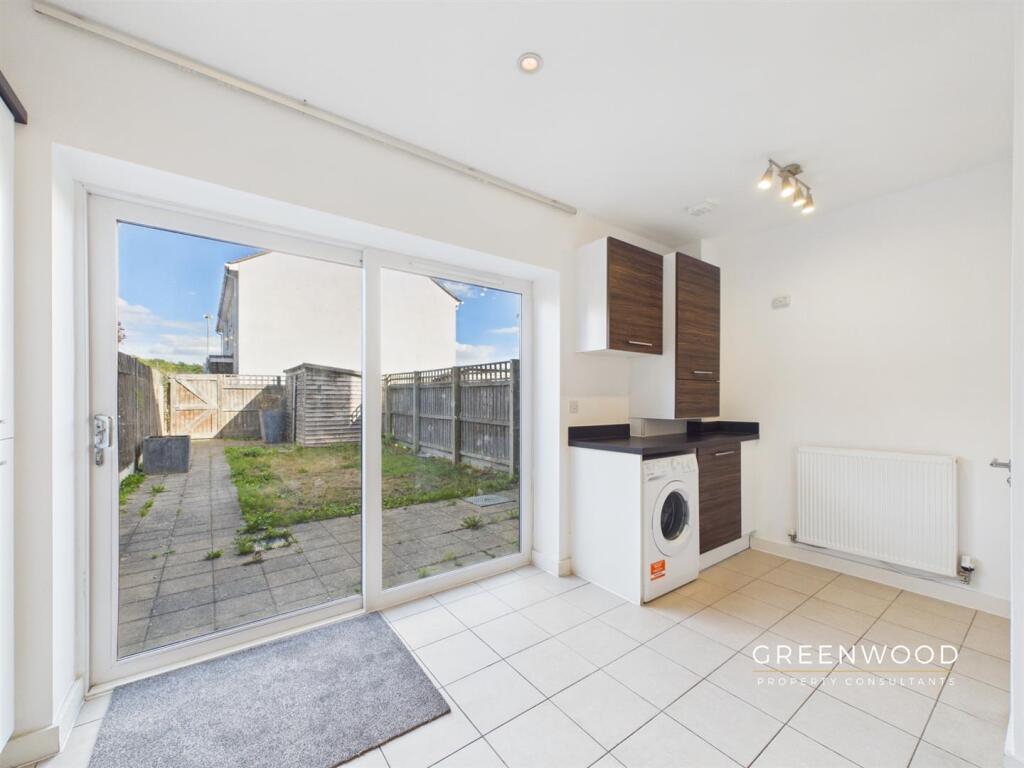 Mccluskeys Street, Colchester - More
