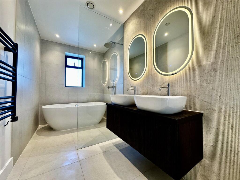 Apartment in Bournemouth - View 5