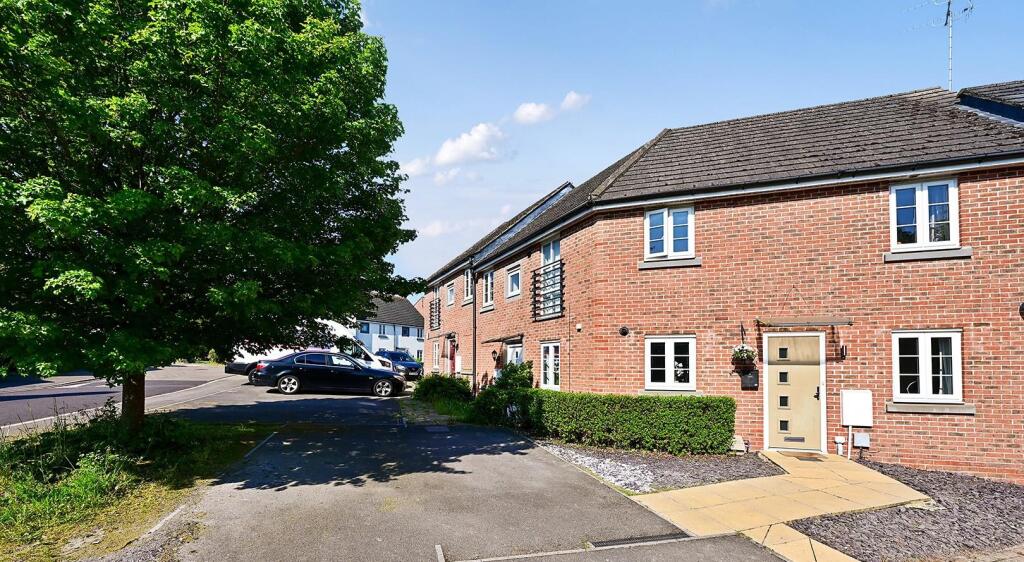 Main image of property: Kew Close, Basingstoke
