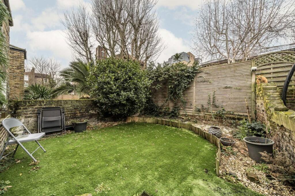 Apartment in London - View 4