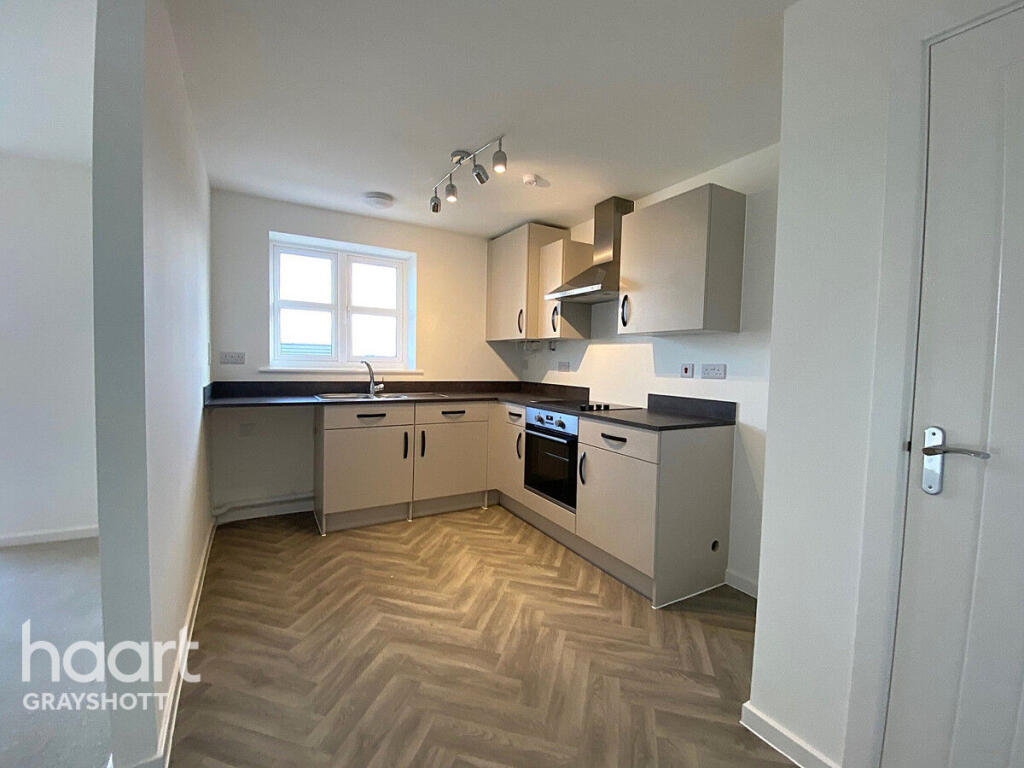 Apartment in Chichester, Selsey - View 4