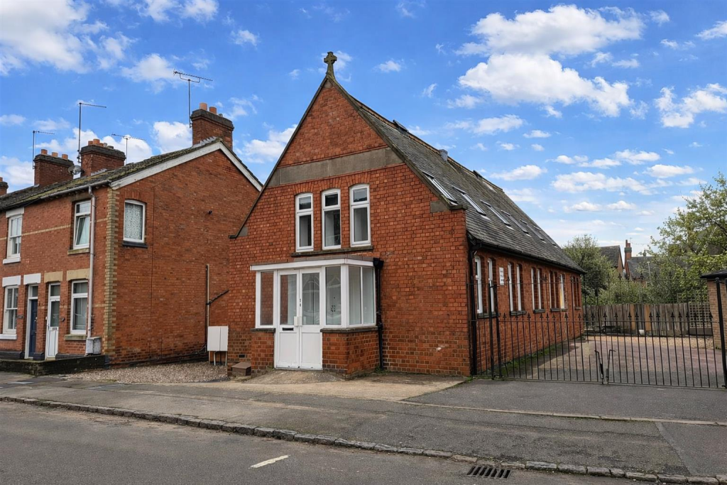 Main image of property: Flat 2, Granville Street, Market Harborough,